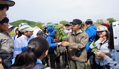 2015年药用植物学野外实习顺利结束